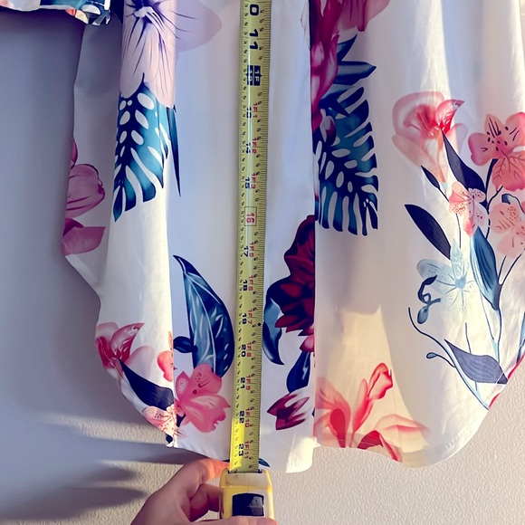 Off shoulder blouse w Hawaiian style flower pattern - $18 - Picture 10 of 12